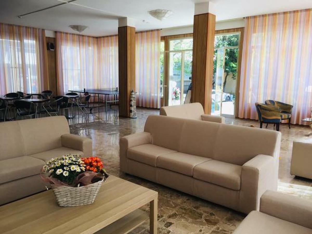 Hotel Rio チェゼナーティコ エクステリア 写真
